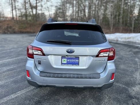 Used 2016 Subaru Outback 2.5i Premium image 4