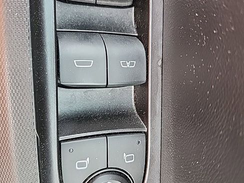 Used 2024 Chevrolet Colorado Trail Boss w/ Technology Package image 19