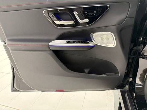 Used 2025 Mercedes-Benz GLC 43 AMG 4MATIC image 10