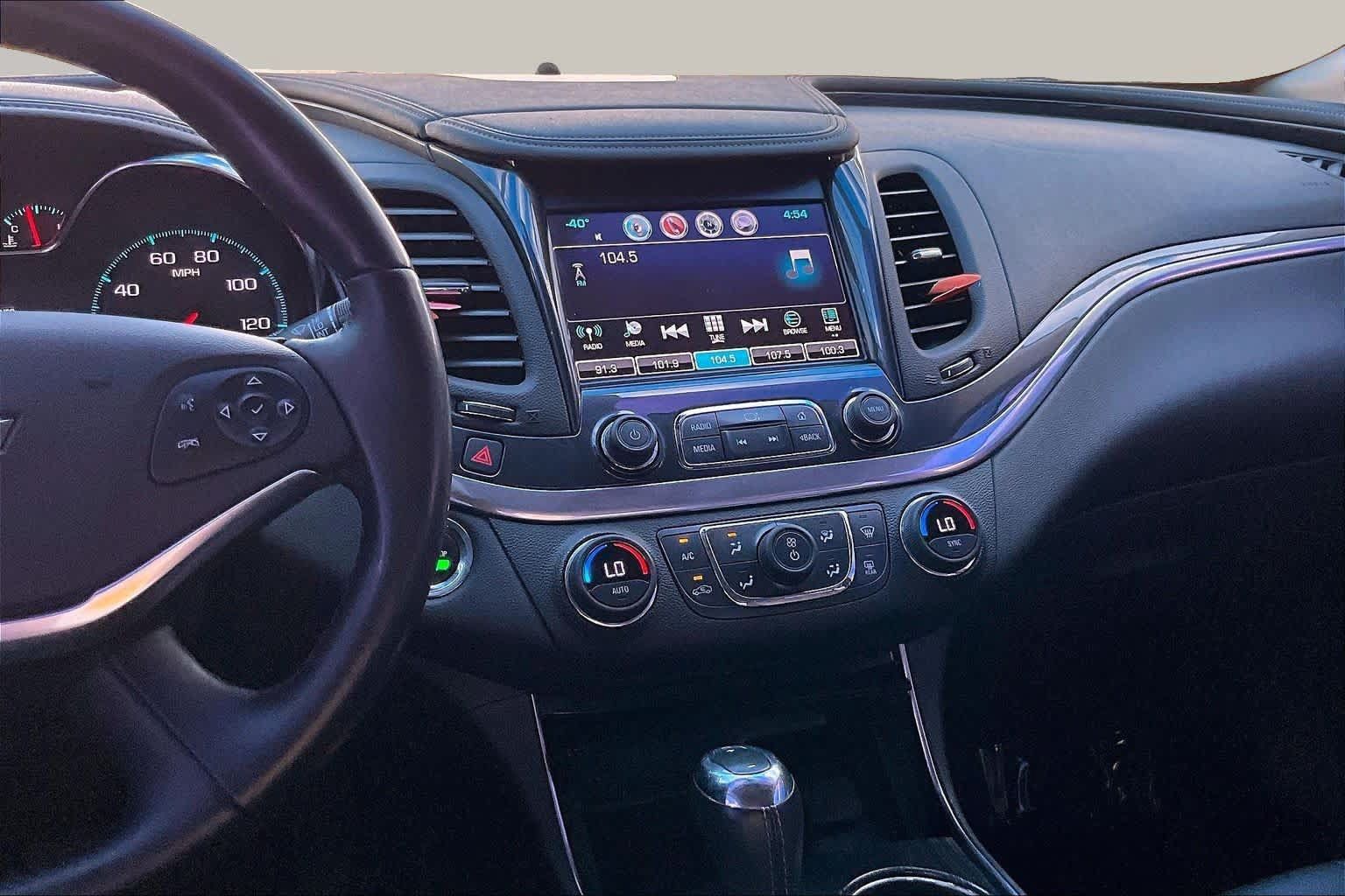 Used 2019 Chevrolet Impala LT FWD image 6