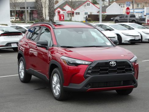 New 2026 Toyota Corolla Cross LE image 2