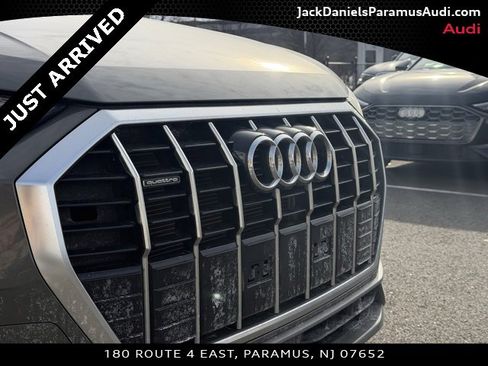 Used 2023 Audi Q3 2.0T Premium w/ Convenience Package image 18
