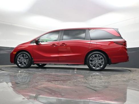 New 2026 Honda Odyssey Touring image 21