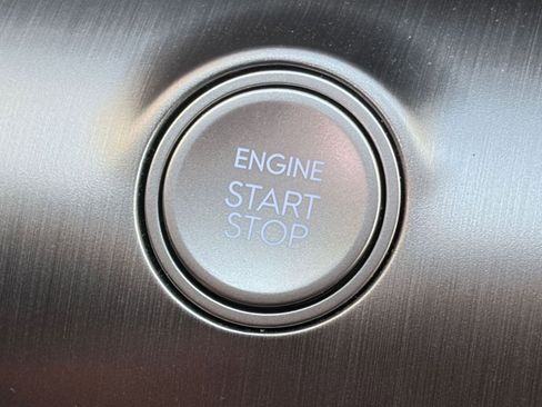 Used 2025 Hyundai Kona SEL image 18