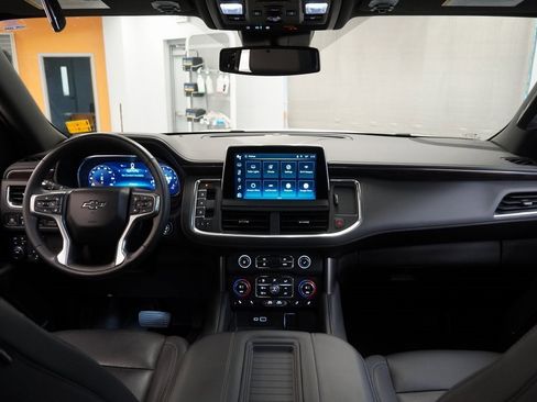 Used 2023 Chevrolet Tahoe Z71 w/ Luxury Package image 24