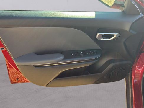 Used 2025 Kia K4 LXS w/ Smart Key, Remote Start image 32