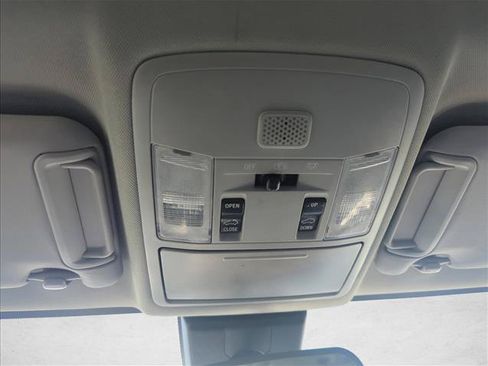 Used 2018 Toyota RAV4 XLE FWD image 25