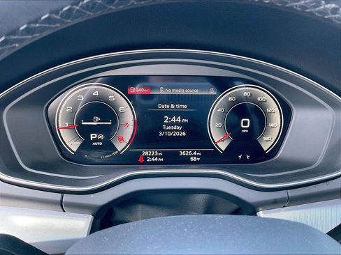 Used 2025 Audi Q5 2.0T Premium image 24