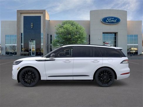 New 2026 Lincoln Aviator Reserve image 3