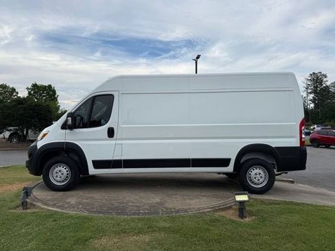 New 2026 RAM ProMaster 2500 w/ Advanced Safety Group FWD image 4