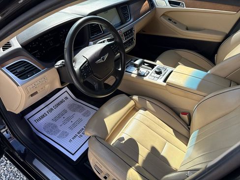 Used 2018 Genesis G80 3.8 w/ Option Group 03 image 15