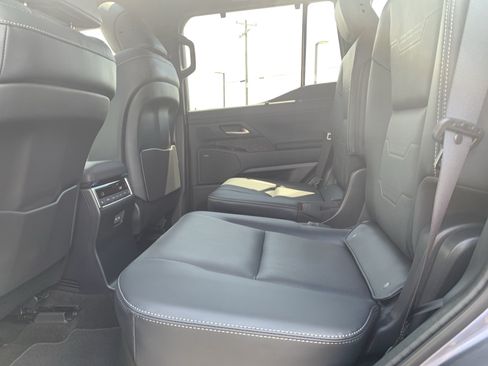Used 2026 Lexus GX 550 w/ Cold Area Package AWD/4WD image 34