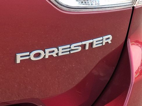 Certified 2022 Subaru Forester Premium w/ Popular Package #2 AWD/4WD image 33