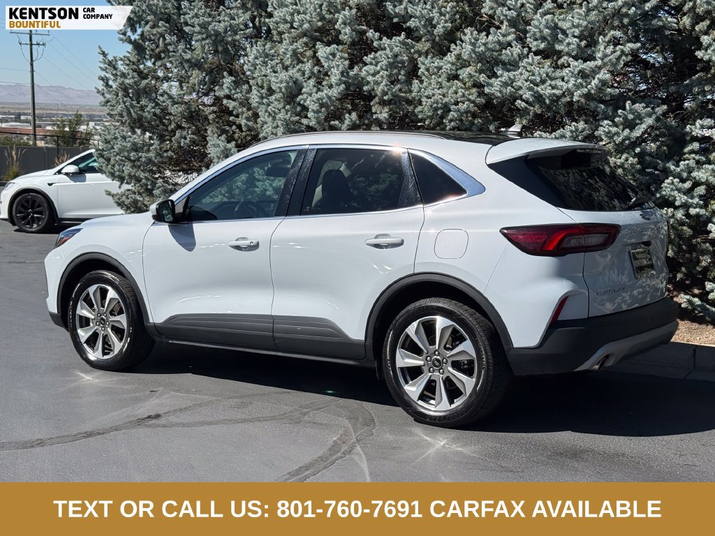 Used 2025 Ford Escape Platinum AWD/4WD image 4