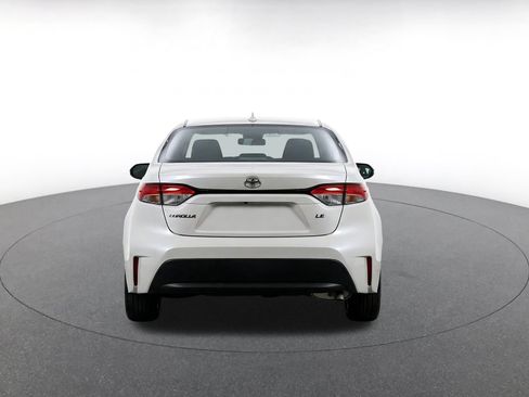 Used 2025 Toyota Corolla LE FWD image 8