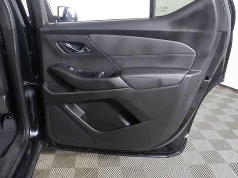 Used 2023 Chevrolet Traverse RS AWD/4WD image 31