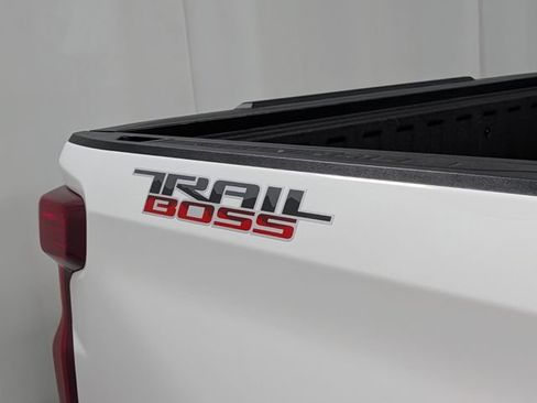 Certified 2023 Chevrolet Silverado 1500 Custom Trail Boss w/ LPO, Dark Essentials Package AWD/4WD image 4