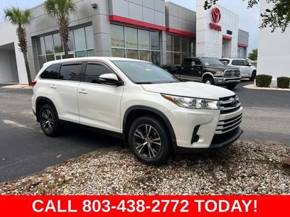Used 2019 Toyota Highlander LE