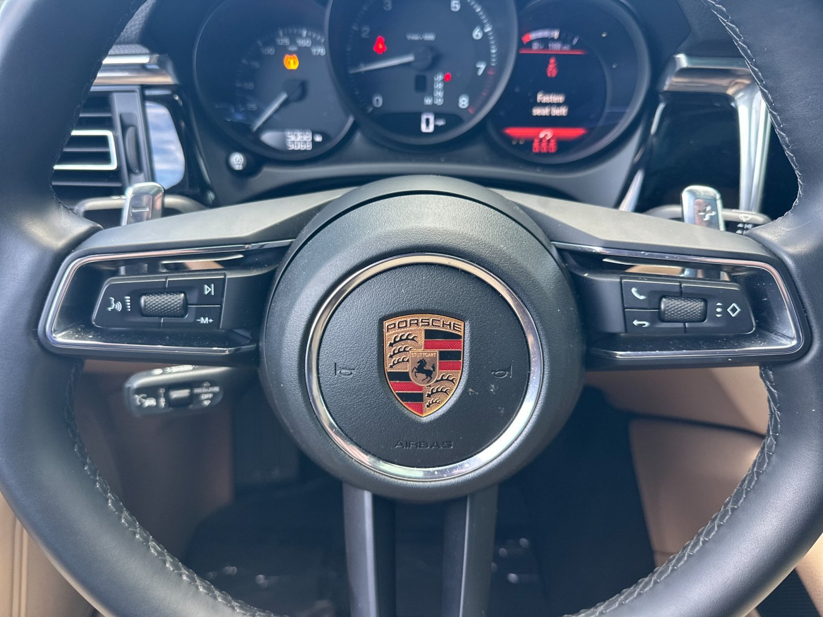 Certified 2026 Porsche Macan AWD/4WD image 13