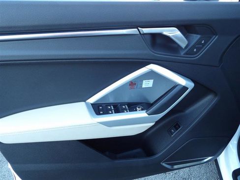 Used 2021 Audi Q3 2.0T Premium Plus w/ Premium Plus Package image 12