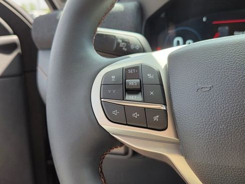 New 2026 Ford Explorer Active RWD image 52