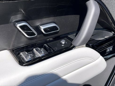 New 2026 Land Rover Range Rover Sport SE image 22
