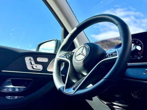 Certified 2026 Mercedes-Benz GLE 350 4MATIC image 8