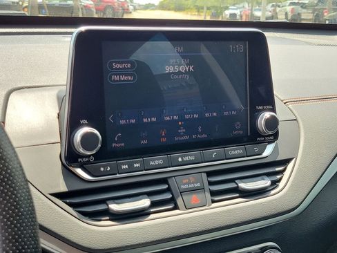 Used 2019 Nissan Altima 2.5 SR FWD image 24