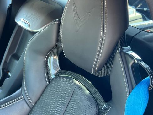 Used 2021 Chevrolet Corvette Stingray Preferred Cpe w/ Z51 Performance Package RWD image 34
