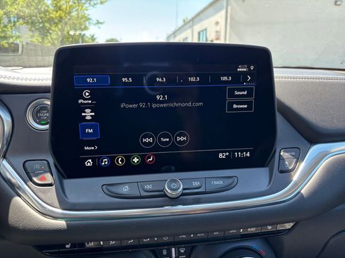 Used 2025 Chevrolet Blazer LT FWD image 21