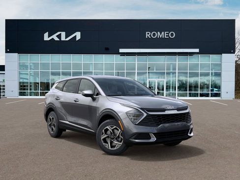 New 2025 Kia Sportage LX image 9