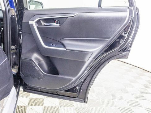 Used 2022 Toyota RAV4 XLE Premium image 43