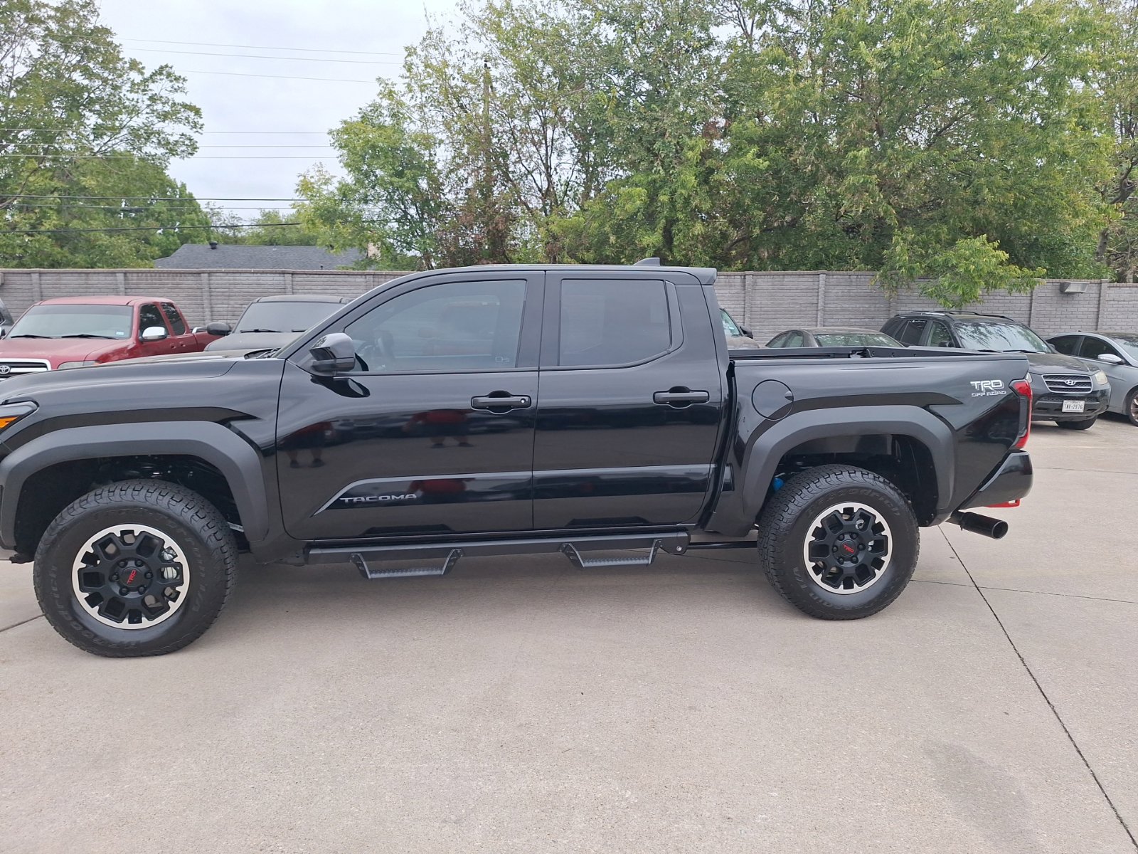 Used 2026 Toyota Tacoma TRD Off-Road AWD/4WD image 3
