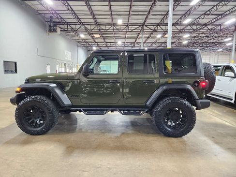 Used 2023 Jeep Wrangler Unlimited Sport AWD/4WD image 7