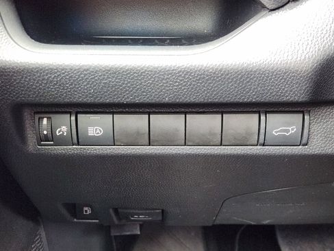 Used 2023 Toyota RAV4 XSE AWD/4WD image 27
