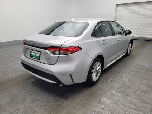 Used 2022 Toyota Corolla LE w/ LE Convenience Package image 9