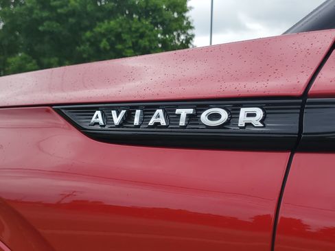 New 2026 Lincoln Aviator Reserve w/ Jet Appearance Package AWD/4WD image 7