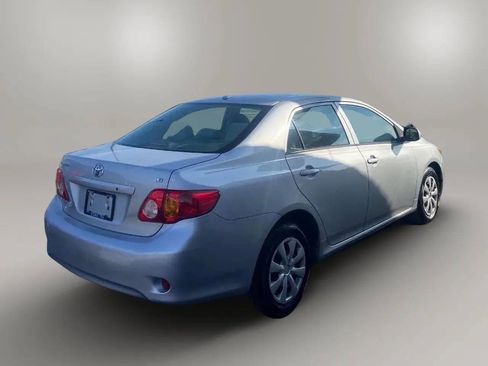 Used 2010 Toyota Corolla LE image 6