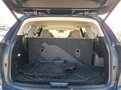 Used 2025 Subaru Ascent Premium image 30