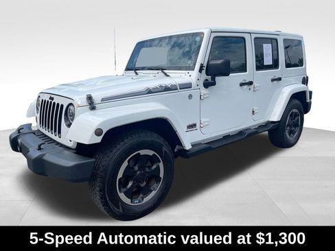 Used 2014 Jeep Wrangler Unlimited Sahara AWD/4WD image 4