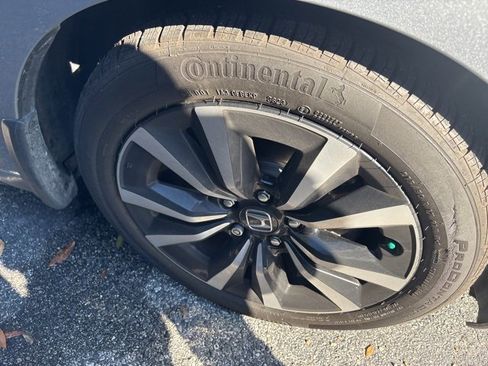 Used 2024 Honda Civic EX-L image 13