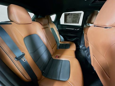 Used 2024 MAZDA CX-5 Carbon Edition image 11