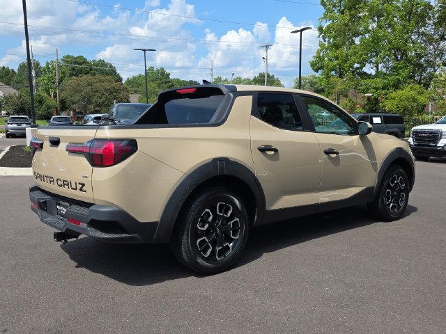 Used 2023 Hyundai Santa Cruz SEL AWD/4WD image 5