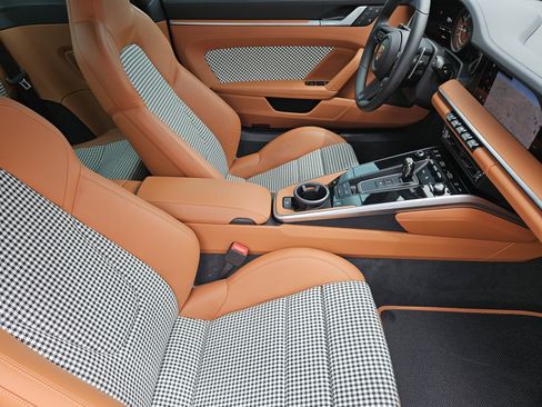 Certified 2025 Porsche 911 Turbo S image 15