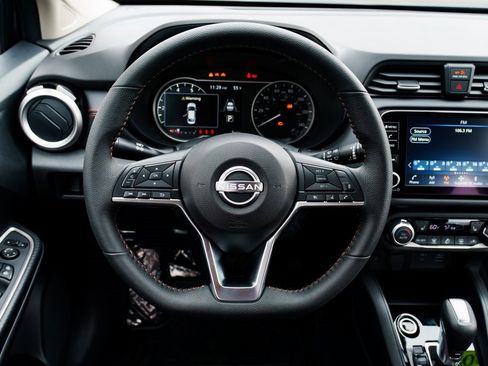 New 2025 Nissan Versa SR w/ Trunk Package image 11