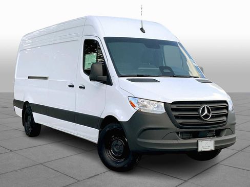 New 2025 Mercedes-Benz Sprinter 2500 image 2