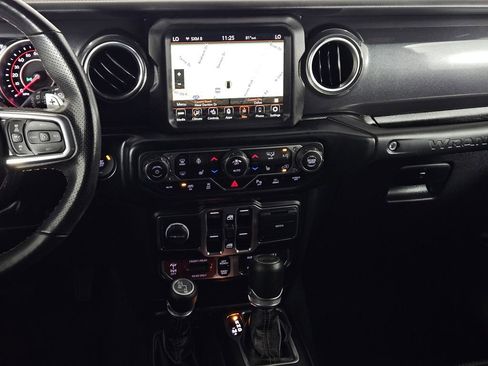 Used 2022 Jeep Wrangler Unlimited Rubicon w/ Xtreme Recon 35" Tire Package image 10