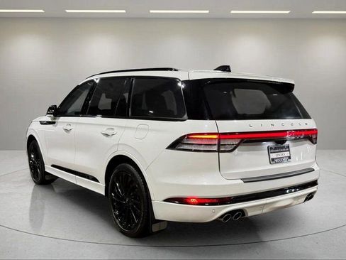 Certified 2025 Lincoln Aviator Reserve w/ Jet Appearance Package image 15