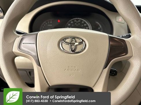 Used 2011 Toyota Sienna Base image 24