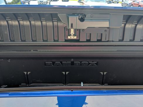 Used 2019 RAM 1500 Big Horn w/ Rambox Value Package image 12